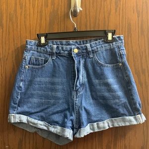 High waisted jean shorts, size M